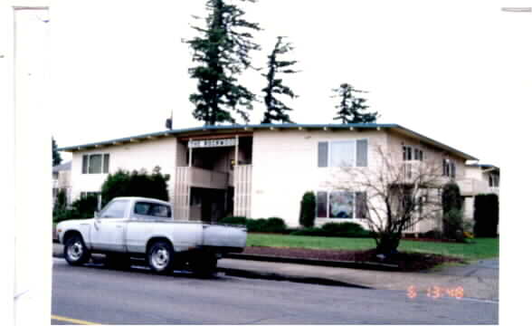 The Rockwood Apartments in Portland, OR - Building Photo - Building Photo