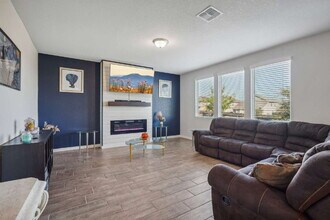251 Antler Bnd in San Antonio, TX - Building Photo - Building Photo