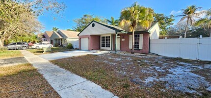 1251 SW 84th Terrace in Pembroke Pines, FL - Building Photo - Building Photo