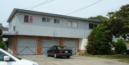 6530 Gladys Ave in El Cerrito, CA - Building Photo - Building Photo