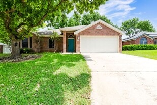 5316 Trail Dr in Temple, TX - Building Photo