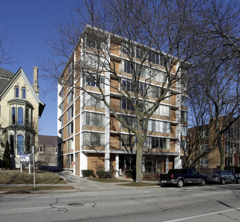 The Fenwick in Milwaukee, WI - Building Photo