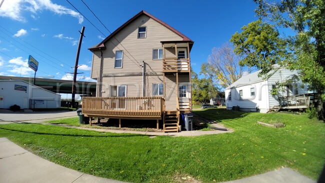 800 12th St NE in Cedar Rapids, IA - Building Photo - Building Photo
