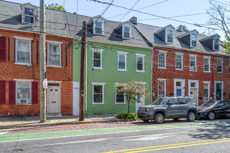 249 N Mulberry St in Lancaster, PA - Building Photo