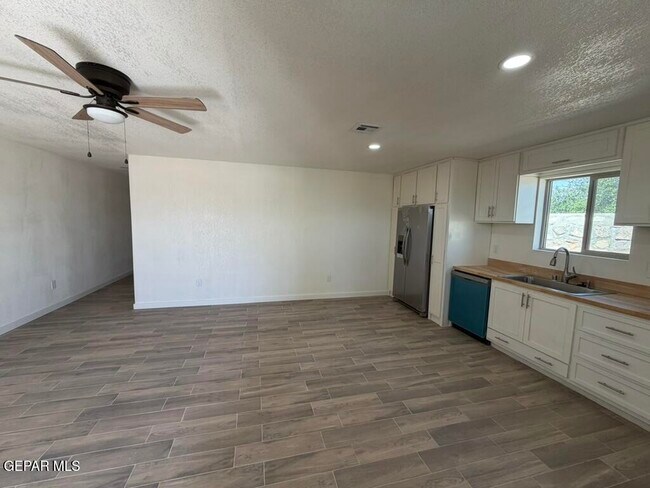 102 Chama Ln in Sunland Park, NM - Building Photo - Building Photo