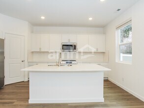 5205 Turnstone St SE in Olympia, WA - Building Photo - Building Photo