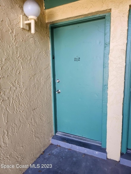 1225 N Wickham Rd, Unit 212 in Melbourne, FL - Building Photo - Building Photo