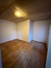 13 Church St, Unit Unit 2 in Rutland, VT - Building Photo - Building Photo