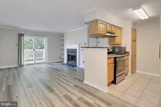 1513 Lincoln Way in McLean, VA - Building Photo - Building Photo