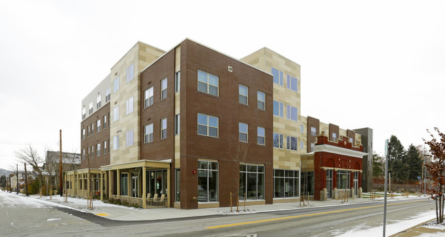 Homewood Station Senior Apartments in Pittsburgh, PA - Building Photo - Building Photo