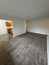595 Wagner Dr in Battle Creek, MI - Building Photo - Building Photo