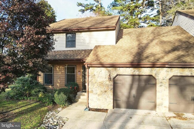 property at 133 N Park Dr