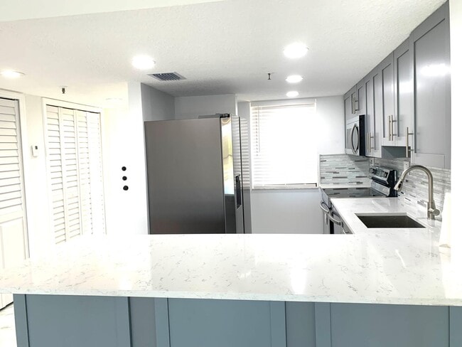 2788 Tennis Club Dr in West Palm Beach, FL - Building Photo - Building Photo