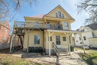 2610 College St - Cedar Falls in Cedar Falls, IA - Foto de edificio - Interior Photo