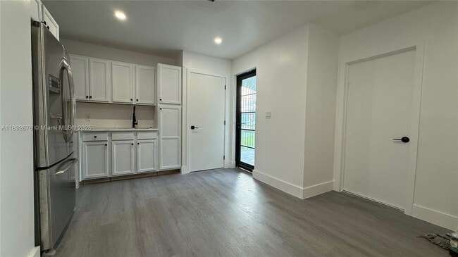 17310 SW 109th Ave in Miami, FL - Building Photo - Building Photo