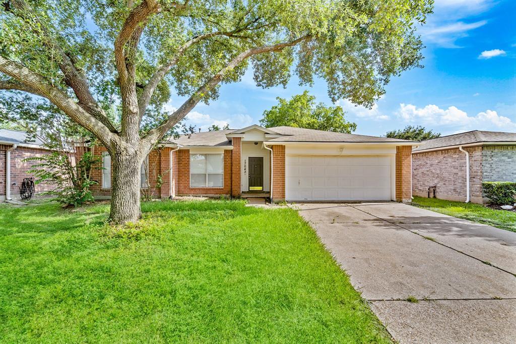 17043 Macleish Dr in Houston, TX - Building Photo
