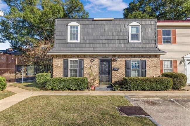 4017 Cottage Hill Rd in Mobile, AL - Building Photo - Building Photo