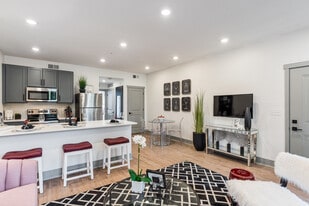 The Jameson in Cincinnati, OH - Building Photo