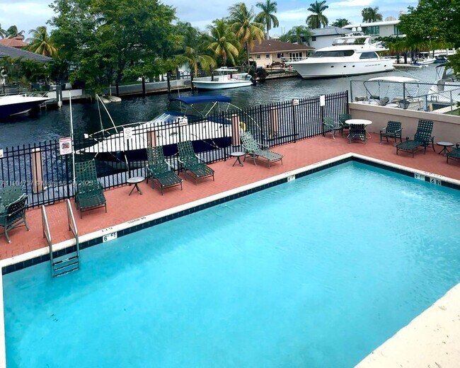 property at 2903 N Miami Beach Blvd