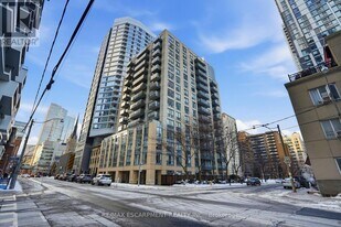 76 Shuter St in Toronto, ON - Building Photo