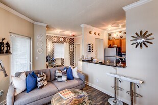 Post Alley Court in Seattle, WA - Building Photo