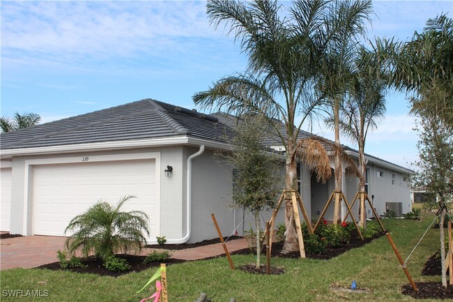 2319 Dragonfruit Wy in Naples, FL - Building Photo - Building Photo