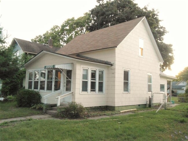 property at 1707 Charles St