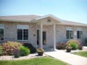 South Point Apartment in Baraboo, WI - Building Photo - Building Photo