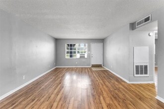 601 State Ave in Holly Hill, FL - Building Photo - Building Photo