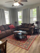 449 Olive Branch Way in Oxford, MS - Foto de edificio - Building Photo