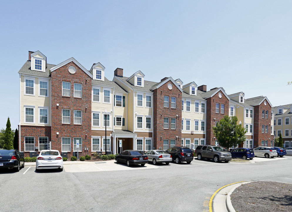 Granite Falls in Rolesville, NC - Foto de edificio