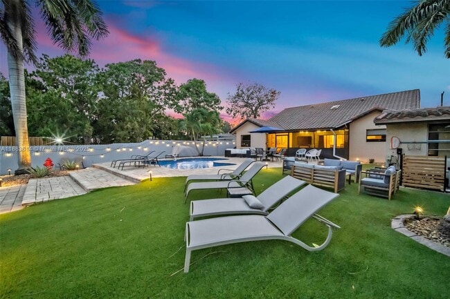 4732 SW 35th Ave in Fort Lauderdale, FL - Building Photo - Building Photo