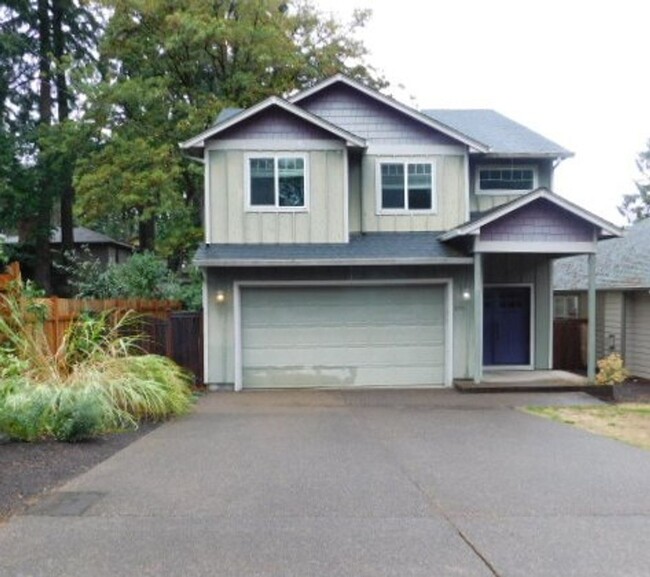 property at 655 Ratcliff Dr SE