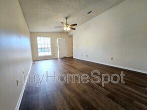 409 Shadow Way Ln in Pensacola, FL - Building Photo - Building Photo