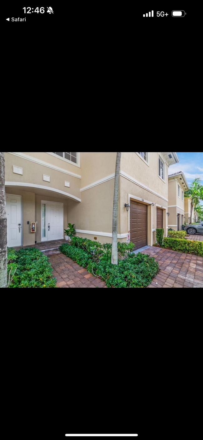 property at 2615 SW 81st Ter