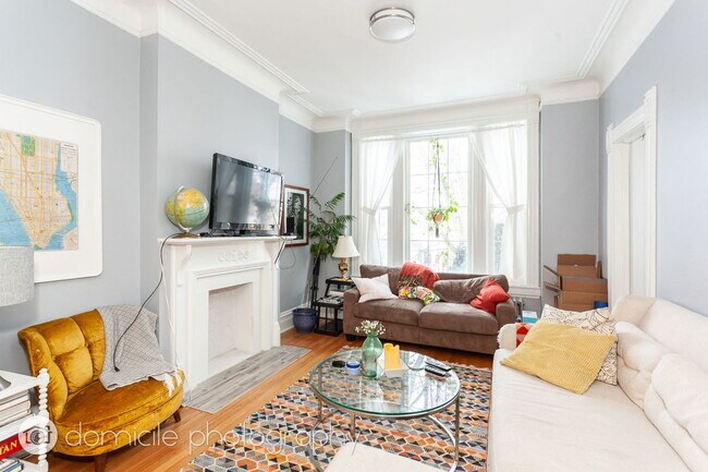 property at 2909 W Belden Ave