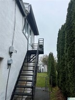 1907 Willow Park Rd in Bethlehem, PA - Building Photo