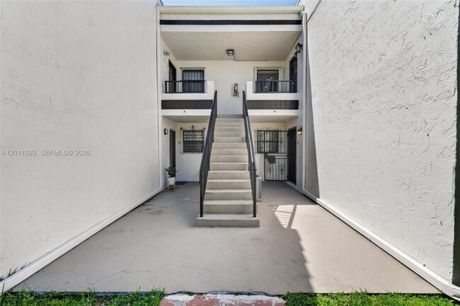 10845 NW 7th St in Miami, FL - Building Photo - Building Photo