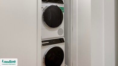 632 Howard Rd SE, Unit 627 in Washington, DC - Building Photo - Building Photo