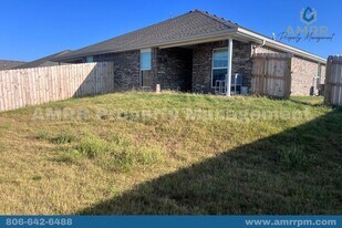 101 Anita Plaza in Carl Junction, MO - Building Photo