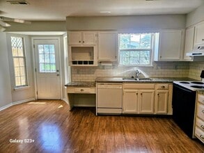 1331 NW Jefferson Ct in Blue Springs, MO - Building Photo - Building Photo