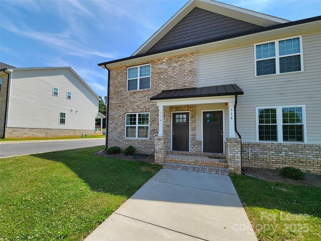 property at 316 S Main St