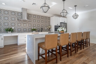 Mariposa at Scott & White Blvd in Temple, TX - Building Photo - Interior Photo