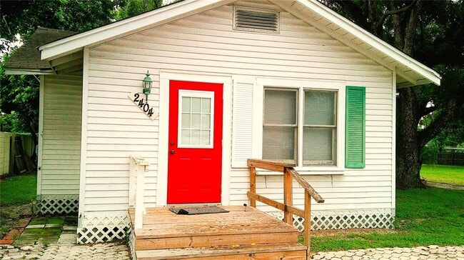 property at 2404 S Kingsway Rd