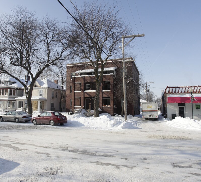 823 S 11th St in Lincoln, NE - Foto de edificio