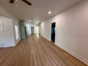 2406 Gorman Ave in Waco, TX - Building Photo - Building Photo