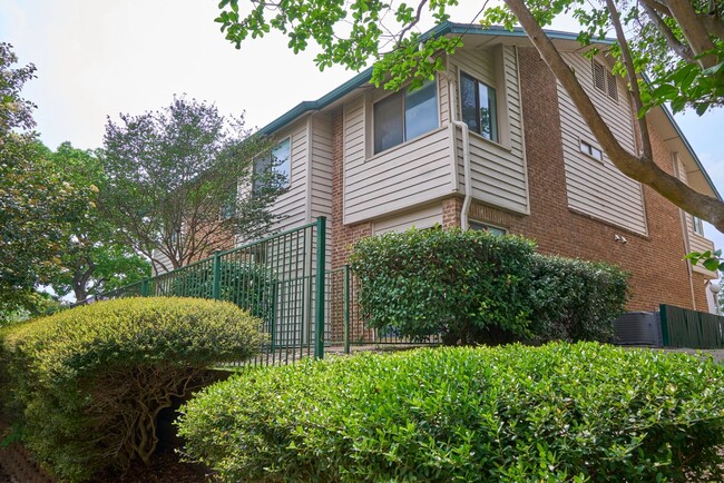 335 Harmony Ct