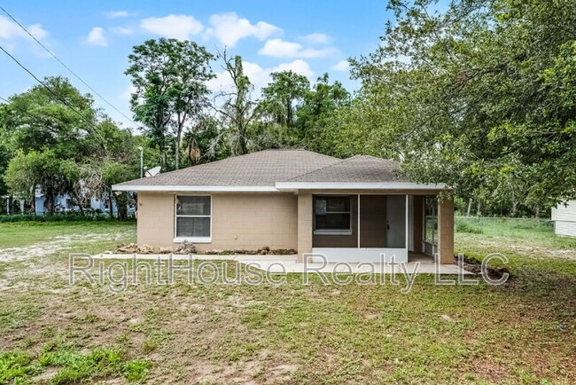 property at 1708 Center St