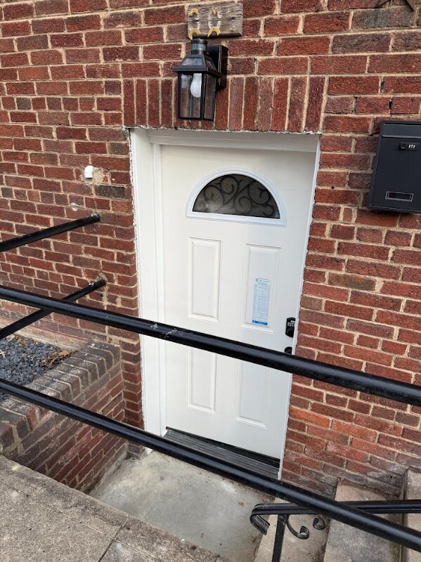 property at 1820 C St NE