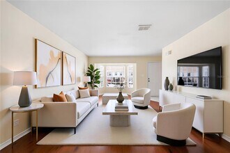 13542 Embassy Park Ct in Dade City, FL - Building Photo - Building Photo